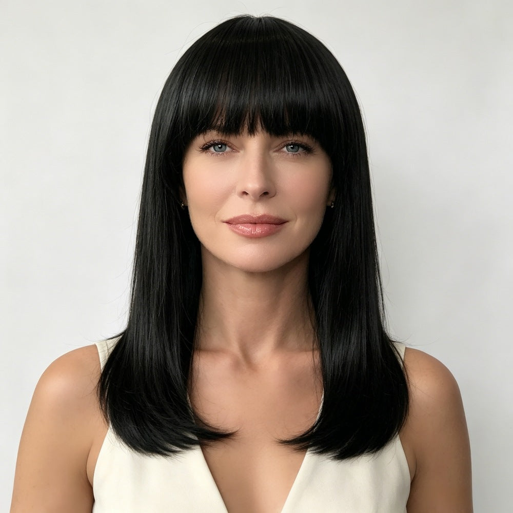 Wholesale Women Black Short Straight Bob Wig with Blunt Bangs, Synthetic Full‑Head Fashion Wig